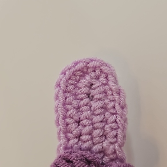 Hand Crafted Hand Knit Crochet Hair Clip Handmade Snap Clip Purple Floral Design - Picture 7 of 17
